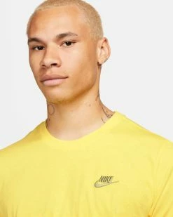 Nike Sportswear Club Jaune & Vert Tee-shirt Pour Homme -Magasin De Mode ar4997 765 tee shirt nike sportswear club pour homme jaune vert ar4997 765 03
