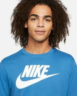 Nike Sportswear Bleu Royal Tee-shirt Pour Homme -Magasin De Mode ar5004 408 tee shirt nike sportswear royal pour homme ar5004 408 03