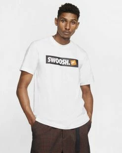 Nike Sportswear Swoosh Tee-shirt Pour Homme -Magasin De Mode ar5027 100 tee shirt nike sportswear blanc pour homme ar5027 100 03