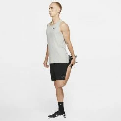 Nike Dri-FIT Débardeur Pour Homme -Magasin De Mode ar6069 063 debardeur entrainement nike dri fit gris homme ar6069 063 03 1