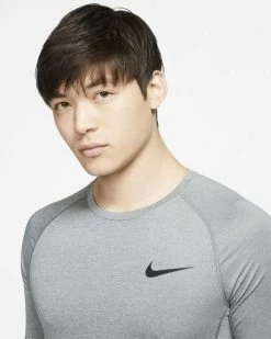 Nike Pro Gris Sous-maillot Pour Homme 11 Nike Pro Gris Sous-maillot Pour Homme -Magasin De Mode bv5631 085 maillot nike pro gris pour homme bv5631 085 04