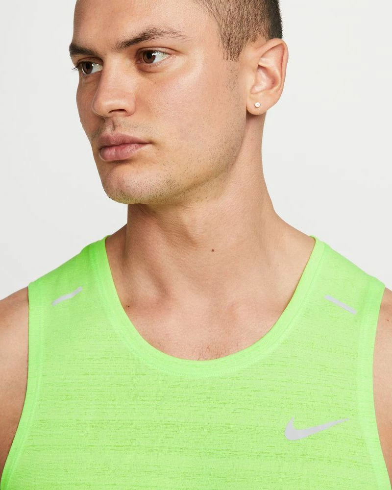 Nike Dri-FIT Miler Haut De Running Sans Manches Pour Homme 3 Nike Dri-FIT Miler Haut De Running Sans Manches Pour Homme – Image 3