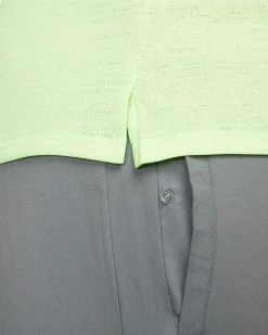 Nike Dri-FIT Miler Haut De Running Sans Manches Pour Homme 9 Nike Dri-FIT Miler Haut De Running Sans Manches Pour Homme -Magasin De Mode cu5982 358 haut de running sans manches miler pour homme cu5982 358 04 1