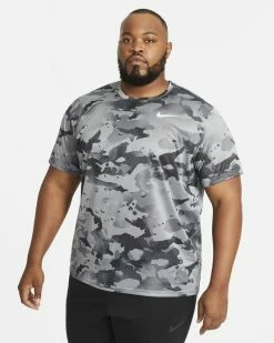 Nike Dri-FIT Tee-shirt Pour Homme -Magasin De Mode cu8477 084 t shirt entrainement nike dri fit gris camouflage homme cu8477 084 06