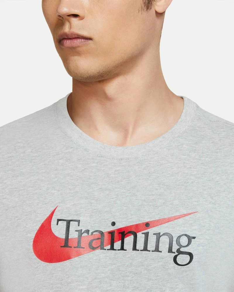 Nike Dri-FIT Gris Tee-shirt De Training Pour Homme 3 Nike Dri-FIT Gris Tee-shirt De Training Pour Homme – Image 3