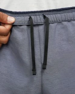 Nike Challenger Bleu Marine Short Pour Homme -Magasin De Mode cz9064 451 short nike challenger bleu pour homme cz9064 451 13 1