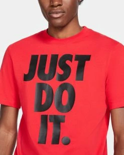 Nike Sportswear Rouge Tee-shirt Pour Homme -Magasin De Mode dc5090 657 t shirt nike sportswear rouge pour homme dc5090 657 03