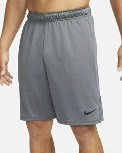Nike Dri-FIT Gris Short De Training Pour Homme