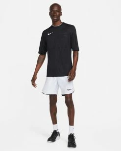 Nike Laser V Blanc Short Pour Homme -Magasin De Mode dh8111 100 short de football nike enfant woven v vert dh8111 100 06