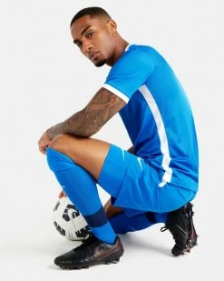 Nike Pro Bleu Royal Cuissard Pour Homme 9 Nike Pro Bleu Royal Cuissard Pour Homme -Magasin De Mode dh8128 463 sous short nike homme pro strike bleu royal dh8128 463 04 2