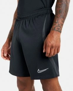 Nike Dri-FIT Strike 22 Short Pour Homme 6 Nike Dri-FIT Strike 22 Short Pour Homme -Magasin De Mode dh8776 014 short nike dri fit strike 22 noir pour homme dh8776 014 03 1 1