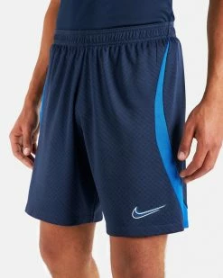Nike Dri-FIT Strike 22 Bleu Marine Short Pour Homme 11 Nike Dri-FIT Strike 22 Bleu Marine Short Pour Homme -Magasin De Mode dh8776 451 short nike dri fit strike 22 bleu marine pour homme dh8776 451 02 1 1