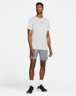 Nike Pro Dri-Fit Flex Vent Max 8in Gris Short De Training Pour Homme -Magasin De Mode dm5950 084 short nike pro dri fit flex vent max gris homme dm5950 084 08