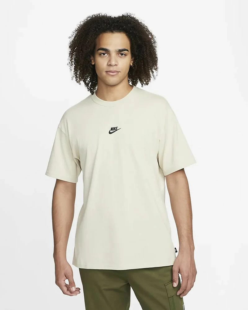 Nike Sportswear Premium Essentials Marron Tee-shirt Pour Homme 1 Nike Sportswear Premium Essentials Marron Tee-shirt Pour Homme