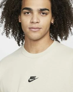 Nike Sportswear Premium Essentials Marron Tee-shirt Pour Homme 7 Nike Sportswear Premium Essentials Marron Tee-shirt Pour Homme -Magasin De Mode do7392 206 tee shirt sportswear essentials pour homme do7392 206 03