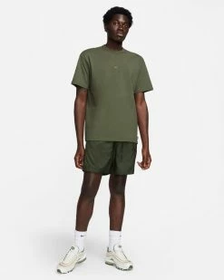Nike Sportswear Premium Essentials Vert Kaki Tee-shirt Pour Homme -Magasin De Mode do7392 325 tee shirt nike sportswear essentials homme do7392 325 06