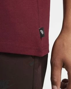 Nike Sportswear Premium Essentials Rouge Foncé Tee-shirt Pour Homme -Magasin De Mode do7392 638 tee shirt sportswear essentials pour homme do7392 638 04