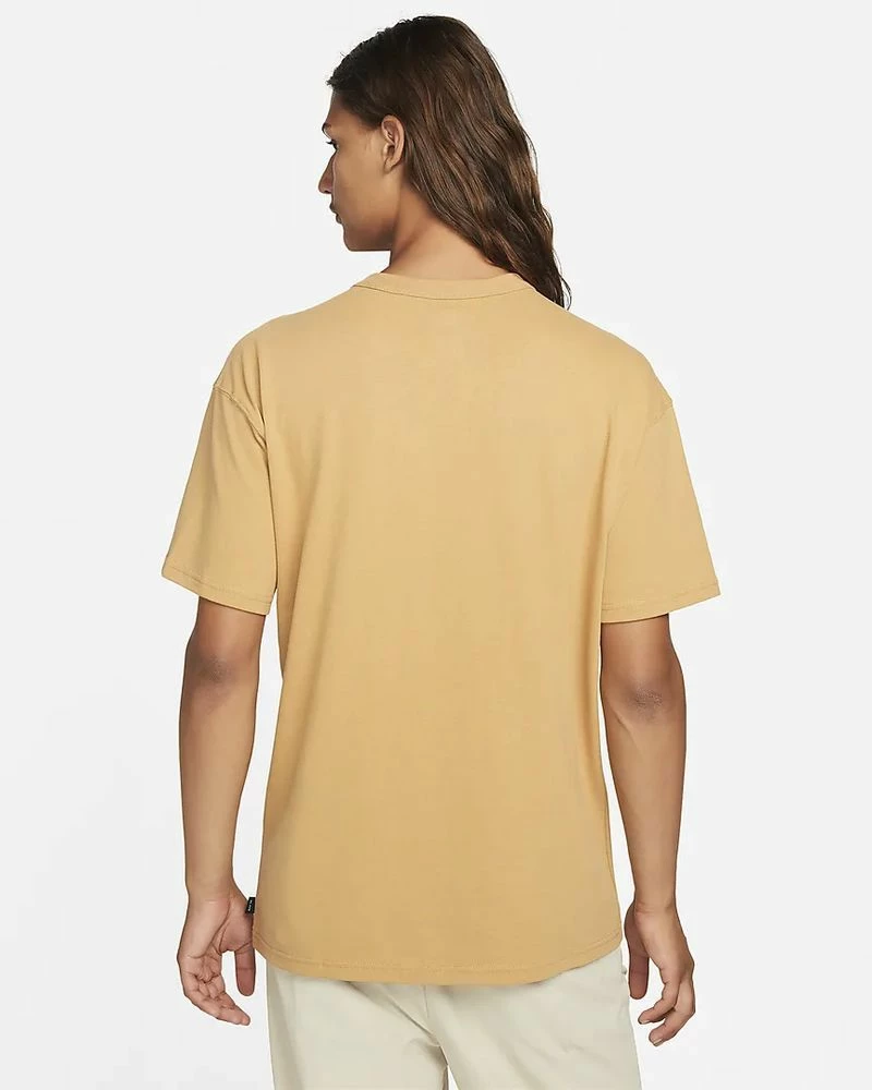 Nike Sportswear Premium Essentials Orange Tee-shirt Pour Homme 2 Nike Sportswear Premium Essentials Orange Tee-shirt Pour Homme – Image 2