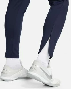 Nike Academy 23 Bleu Marine Pantalon De Survêtement Pour Homme 10 Nike Academy 23 Bleu Marine Pantalon De Survêtement Pour Homme -Magasin De Mode dr1666 451 pantalon de survetement nike academy 23 pour homme dr1666 451 05