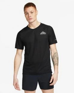 Nike Dri-FIT Trail Solar Chase Noir Tee-shirt De Trail Pour Homme