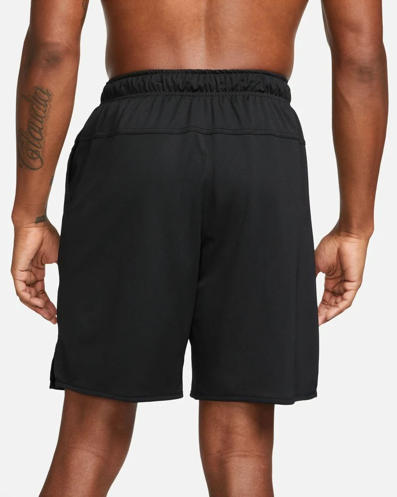 Nike Dri-FIT Totality Noir Short De Training Pour Homme 2 Nike Dri-FIT Totality Noir Short De Training Pour Homme – Image 2