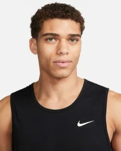 Nike Dri-Fit Hyverse Débardeur Pour Homme 6 Nike Dri-Fit Hyverse Débardeur Pour Homme -Magasin De Mode dv9841 010 debardeur de fitness nike dri fit hyverse homme dv9841 010 03 1