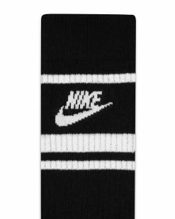 Nike Sportswear Everyday Essential Lot De 3 Paires De Chaussettes 7 Nike Sportswear Everyday Essential Lot De 3 Paires De Chaussettes -Magasin De Mode dx5089 010 chaussettes nike sportswear everyday essential noir dx5089 010 04 1