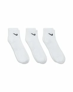 Nike Everyday Cushioned Blanc Lot De 3 Paires De Chaussettes -Magasin De Mode sx7667 100 lot 3 paires de chaussettes nike everyday sx7667 100 03 4